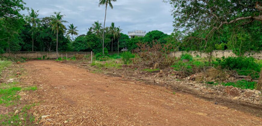 1/4 ACRE LAND FOR SALE IN DIANI